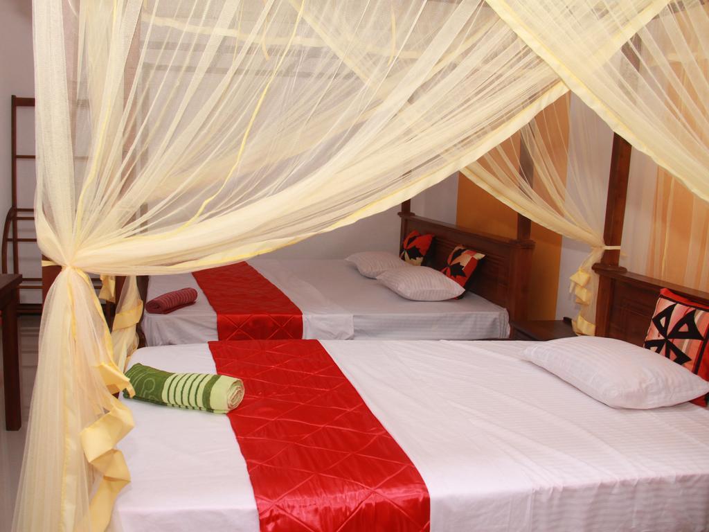 Sun Rest Mirissa Hotel Banduramulla Bagian luar foto