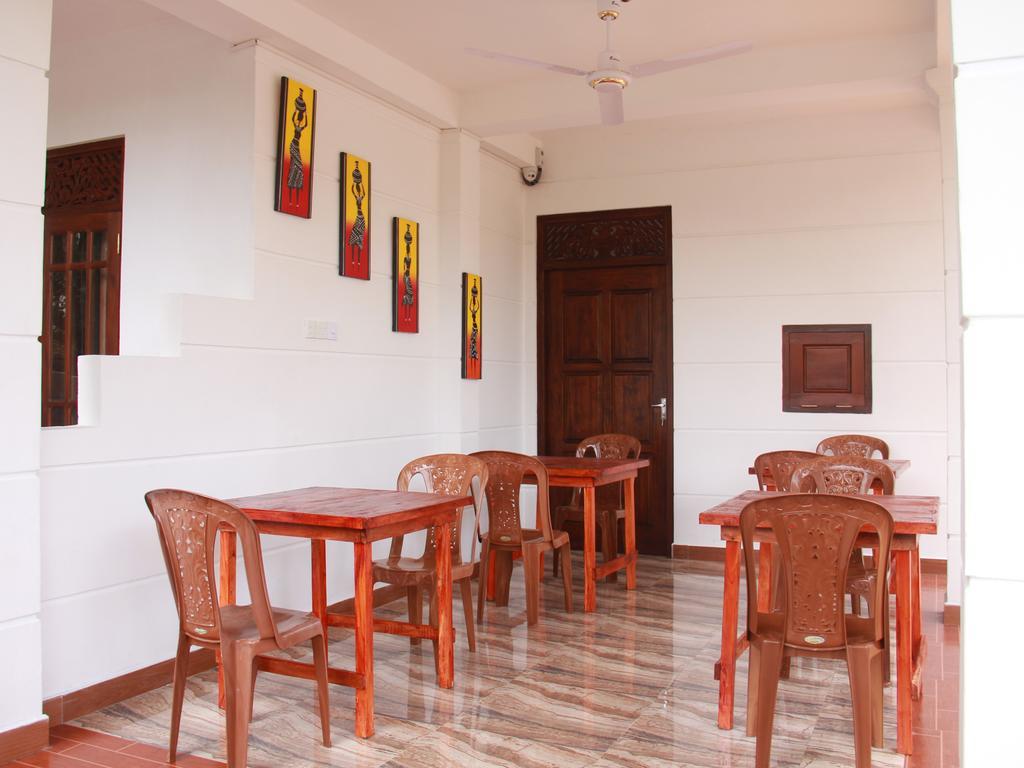Sun Rest Mirissa Hotel Banduramulla Bagian luar foto